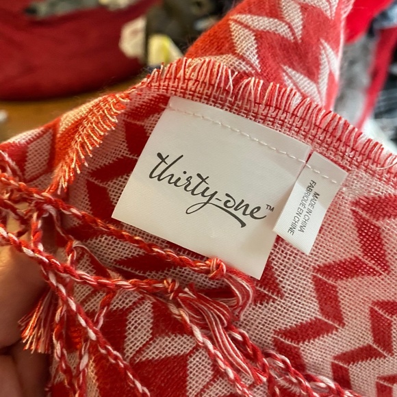 Thirty-one Red & White Chevron Scarf - Picture 2 of 5